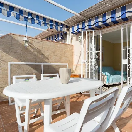 Διαμέρισμα Malagasuite Beach Relax&Terrace. *